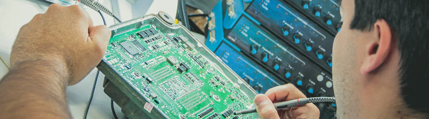 banner-servicos-injetron-reparo-de-modulos-eletronicos